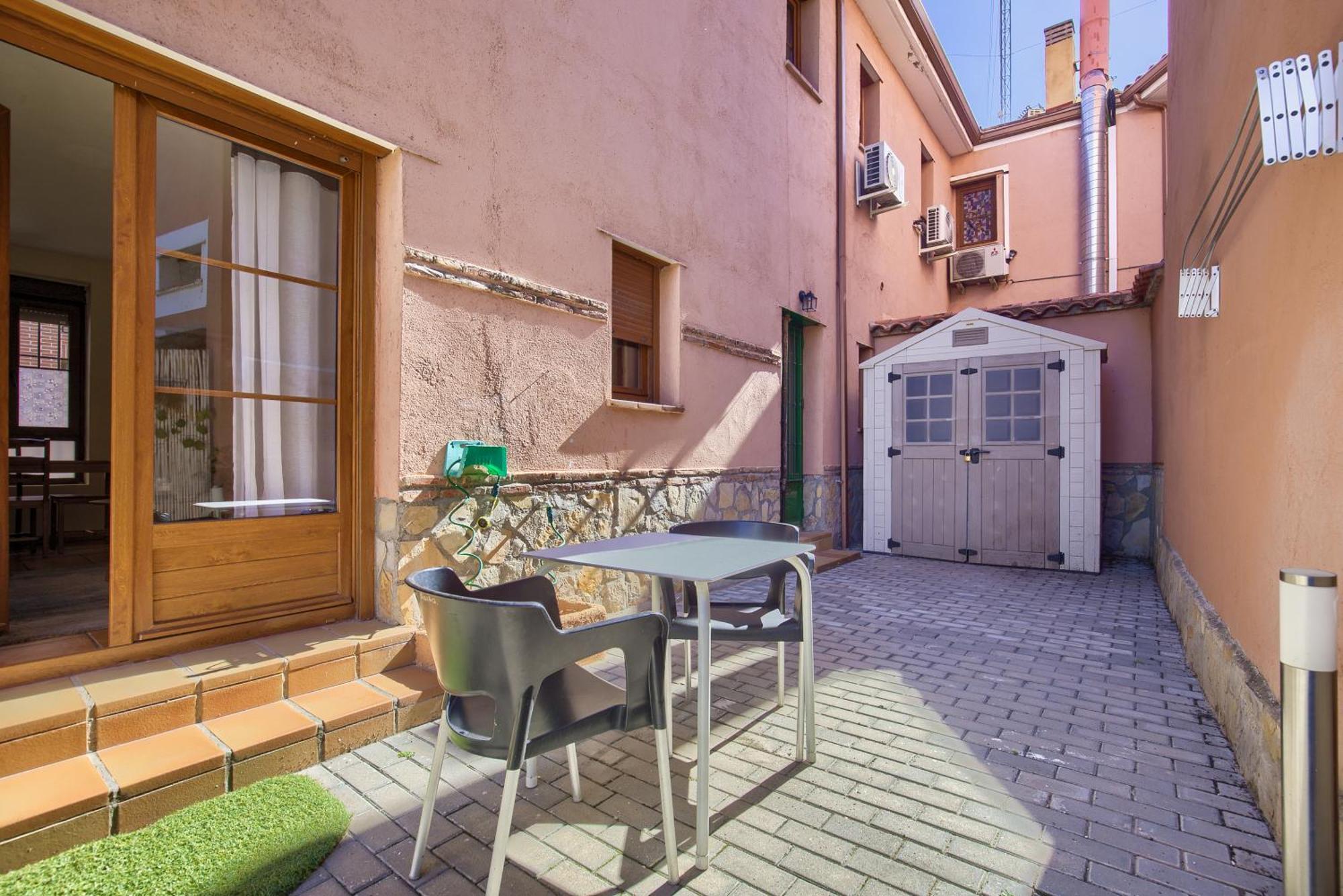 Casona 44 - Apartamento Para 2 Con Wifi, Ac Y Patio Exterior الكالا ذي إِناريس المظهر الخارجي الصورة