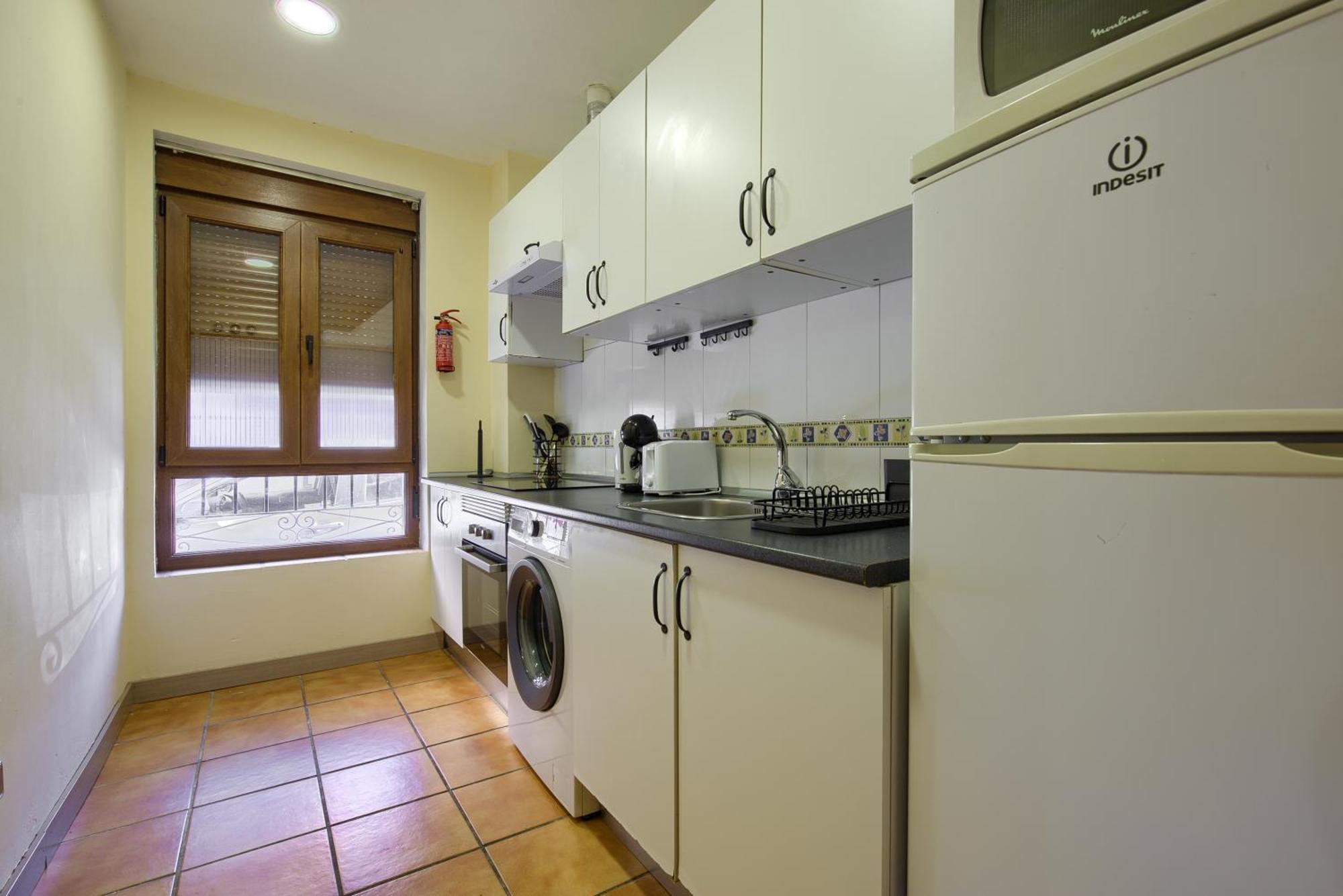 Casona 44 - Apartamento Para 2 Con Wifi, Ac Y Patio Exterior الكالا ذي إِناريس المظهر الخارجي الصورة