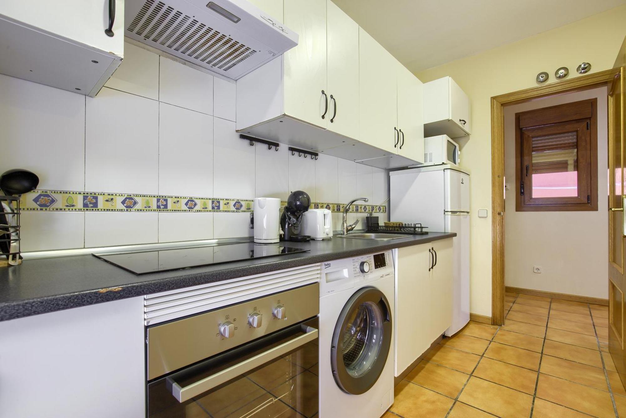 Casona 44 - Apartamento Para 2 Con Wifi, Ac Y Patio Exterior الكالا ذي إِناريس المظهر الخارجي الصورة